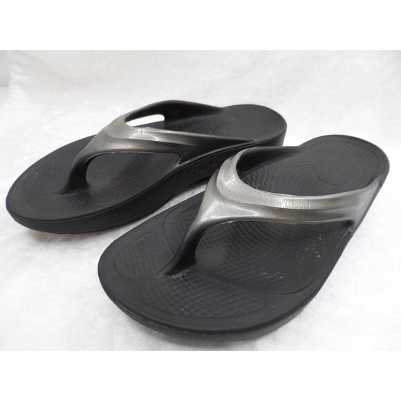 OOFOS Womens OOlala Lightweight Recovery Thong Flip-Flops  Black & Silver Size 5 - Picture 4 of 7